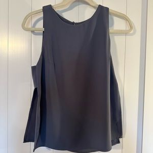 Blue/grey Astr the label top